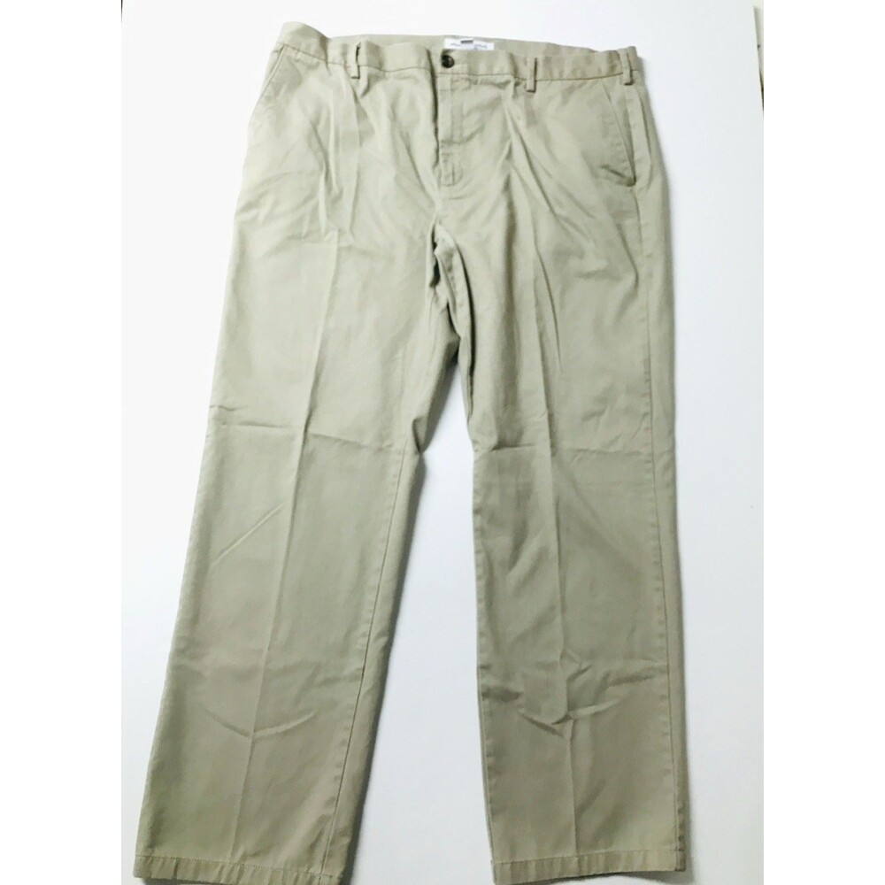 Amazon Essentials Men's Size 42x32 Tan Chino Slim Fit Pants Flat Front